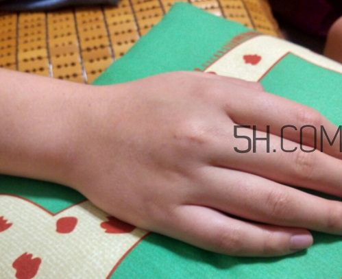 丸美眼部舒悅精華霜多少錢？丸美眼部舒悅精華霜怎么樣？