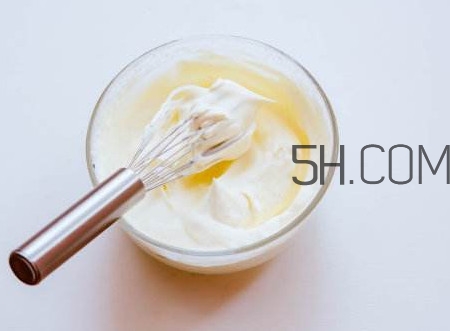 淡奶油哪個牌子好？淡奶油可以用牛奶代替嗎