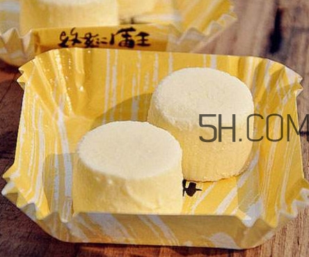 如何用牛奶自制淡奶油？淡奶油開(kāi)封后能保存多久