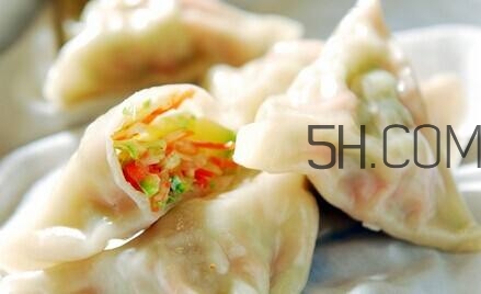 十個(gè)月的寶寶可以吃餃子嗎？寶寶吃什么餡的餃子好？