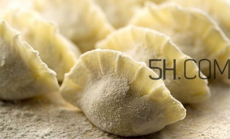 十個(gè)月的寶寶可以吃餃子嗎？寶寶吃什么餡的餃子好？