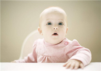 嬰兒腸痙攣癥狀包括哪些？寶寶智力發(fā)育遲緩的信號