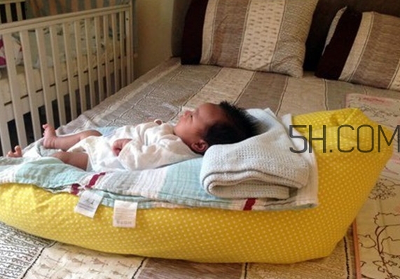 哺乳枕有必要買嗎？哺乳枕有用嗎？