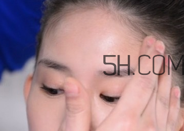 悅詩風(fēng)吟隔離乳怎么用？悅詩風(fēng)吟隔離乳色號(hào)怎么選？