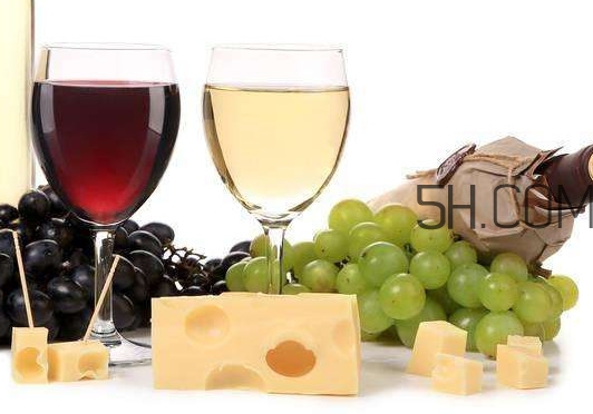 國產(chǎn)葡萄酒哪個牌子好？進口紅酒品牌排行榜