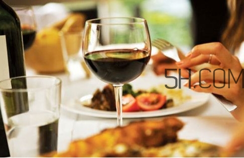 葡萄酒是不是時(shí)間越長(zhǎng)越好？葡萄酒是甜的嗎