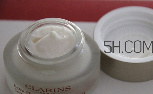 嬌韻詩有幾款眼霜？嬌韻詩眼霜哪款好用