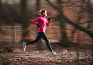 跑步時間多長合適？跑步用什么鞋？