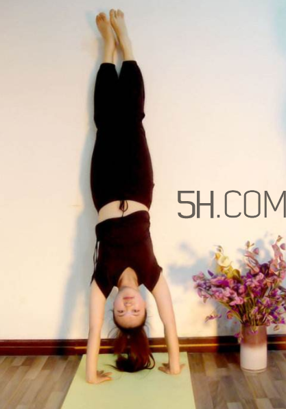 倒立多久可以瘦肚子？倒立能夠瘦腿嗎？