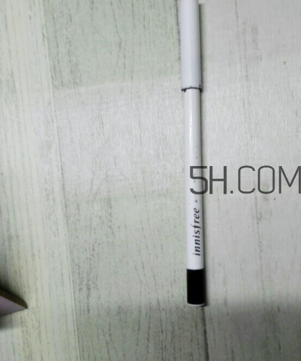 悅詩(shī)風(fēng)吟眼線筆好用嗎？悅詩(shī)風(fēng)吟眼線筆怎么樣？