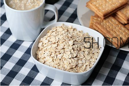 運(yùn)動(dòng)后多久才能吃東西？跳繩減肥的注意事項(xiàng)