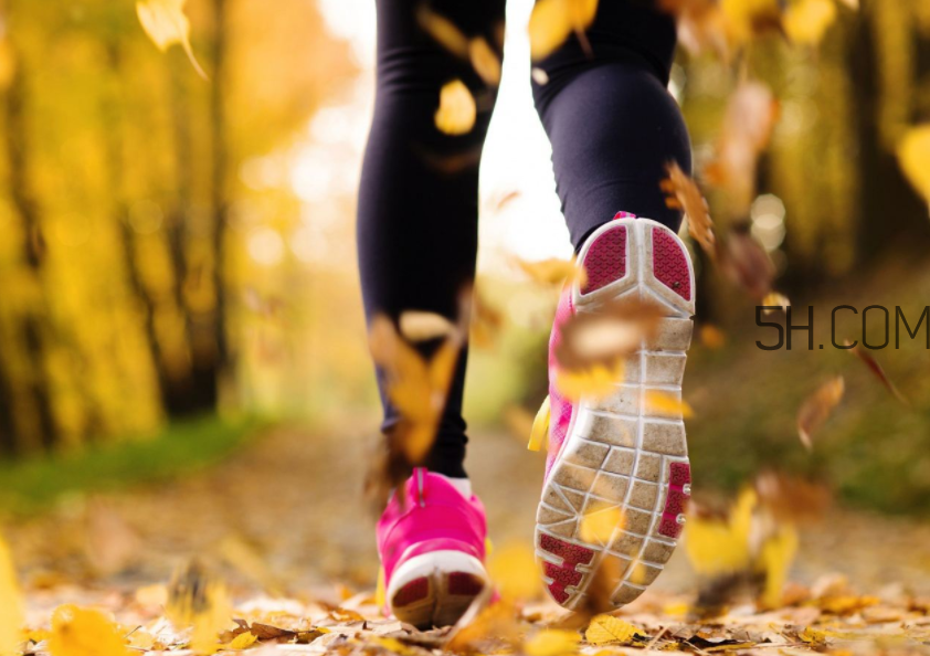 跑步時(shí)間多長(zhǎng)合適？跑步用什么鞋？