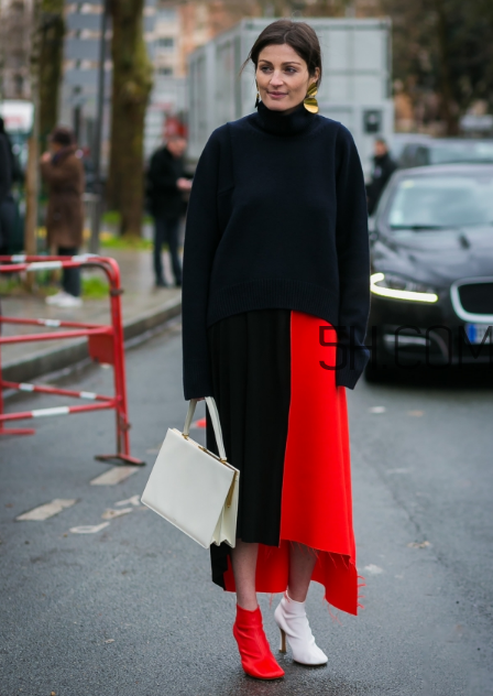 白色包包配什么衣服？白色包包怎么搭配？