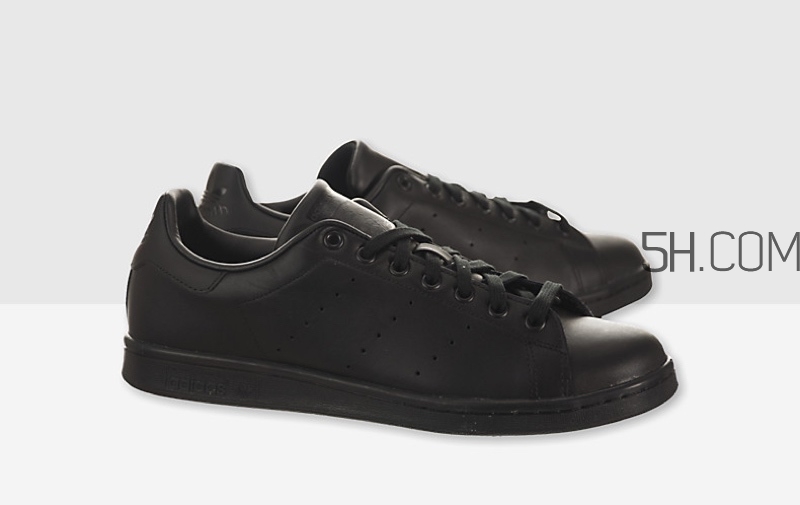 小黑鞋搭配什么褲子好看_小黑鞋搭配什么顏色褲子 小黑鞋搭配什么褲子好看_小黑鞋搭配什么顏色褲子