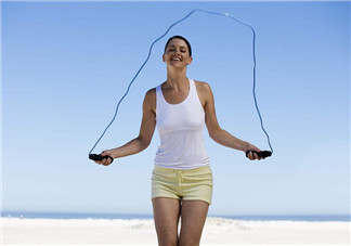 運(yùn)動(dòng)前吃什么好？跳繩減肥會(huì)瘦胸嗎？