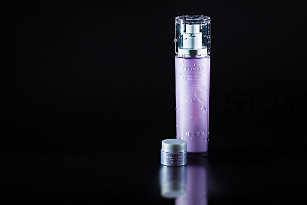 水乳放冰箱里好嗎 水乳放哪里保存最好 水乳放冰箱里好嗎 水乳放哪里保存最好