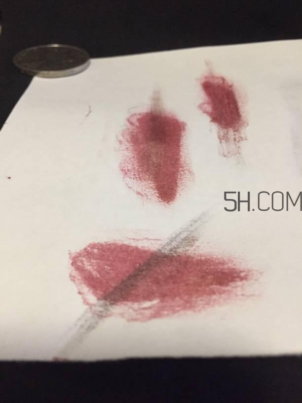 彼得羅夫娃娃臉面霜和嬌韻詩(shī)瘦臉精華哪個(gè)好? 彼得羅夫娃娃臉面霜和嬌韻詩(shī)瘦臉精華哪個(gè)好?