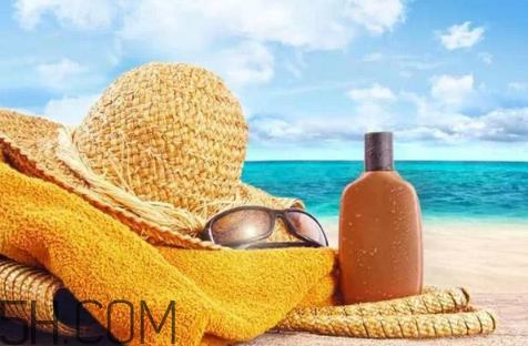 秋季女人如何保養(yǎng)？秋天要涂防曬霜嗎？