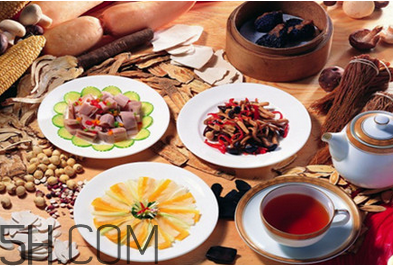 秋天犯困頭暈怎么辦？秋天吃什么補身體？