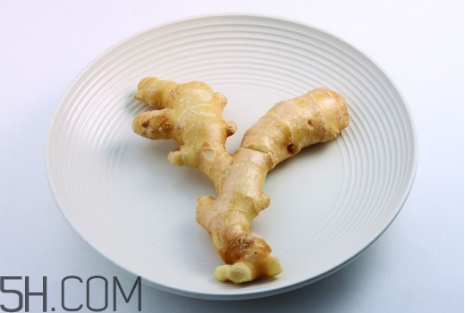 秋天早上能吃姜嗎？秋天喝什么蜂蜜好？