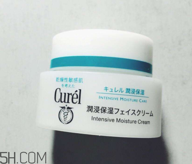 珂潤面霜適合夏天用嗎？夏天用珂潤面霜會油嗎？