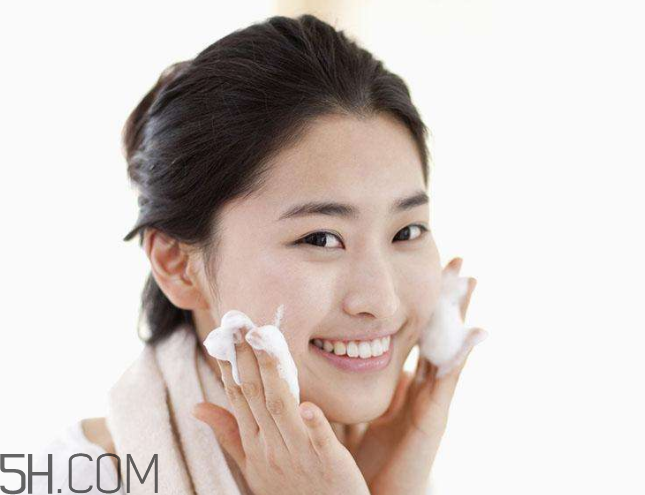 洗面奶泡沫多好嗎？怎么挑選洗面奶？