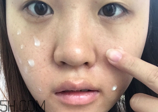 美膚寶小玉瓶多少錢_美膚寶小玉瓶專柜價(jià)格 美膚寶小玉瓶多少錢_美膚寶小玉瓶專柜價(jià)格