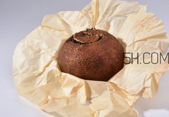 小青柑和大紅柑的區(qū)別 小青柑和陳皮普洱茶的區(qū)別 小青柑和大紅柑的區(qū)別 小青柑和陳皮普洱茶的區(qū)別