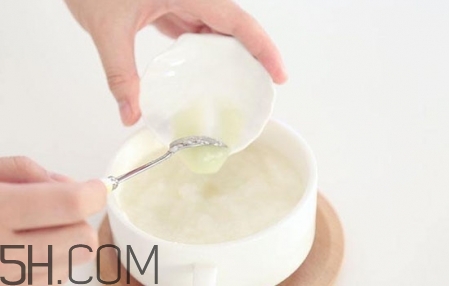 嬰兒米粉是什么做的 嬰兒米粉怎么做的 嬰兒米粉是什么做的 嬰兒米粉怎么做的