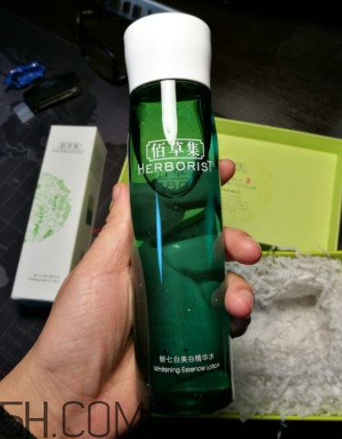 佰草集新七白美白精華水怎么樣_好用嗎 佰草集新七白美白精華水怎么樣_好用嗎