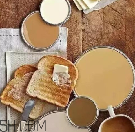 焦糖色是駝色嗎？焦糖色和深駝色區(qū)別