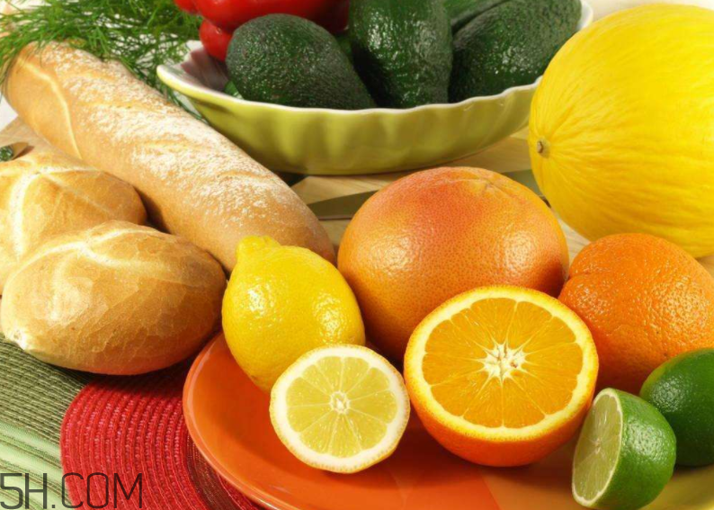 蜜柚和沙田柚有什么區(qū)別？胡柚上火嗎？