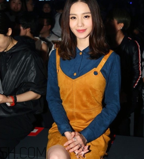 焦糖色適合什么膚色？焦糖色適合黃皮嗎