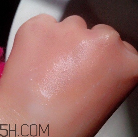 百雀羚洗面奶怎么樣？百雀羚洗面奶是皂基嗎？