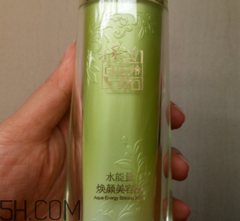 百雀羚爽膚水怎么樣？百雀羚爽膚水含酒精嗎？