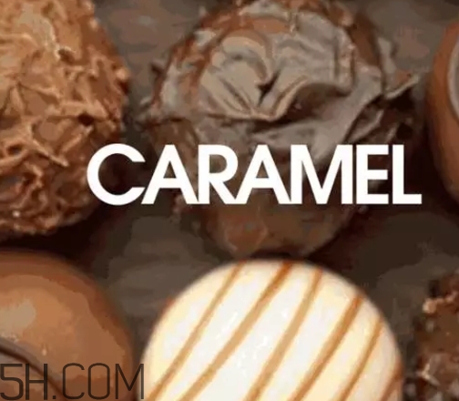 焦糖色大衣配什么顏色圍巾？焦糖色呢子配什么圍巾