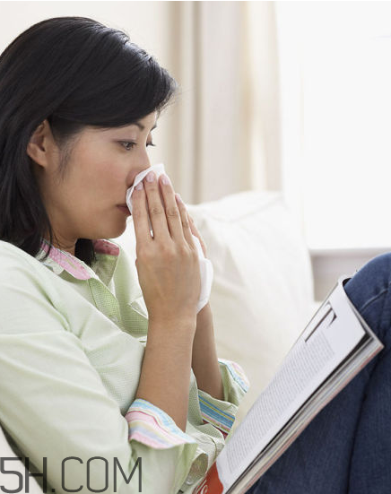 感冒分為哪些癥狀？熱感冒和受涼感冒有哪些不同？