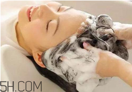 感冒可以洗頭嗎？感冒為什么會頭疼？