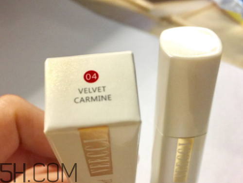 唯資絲絨啞光唇釉多少錢 唯資是什么品牌 唯資絲絨啞光唇釉多少錢 唯資是什么品牌