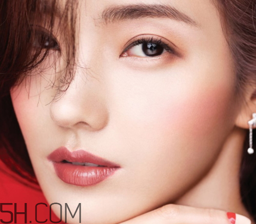 唯資絲絨啞光唇釉多少錢 唯資是什么品牌 唯資絲絨啞光唇釉多少錢 唯資是什么品牌