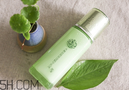 百雀羚乳液怎么打開？百雀羚乳液瓶蓋怎么開