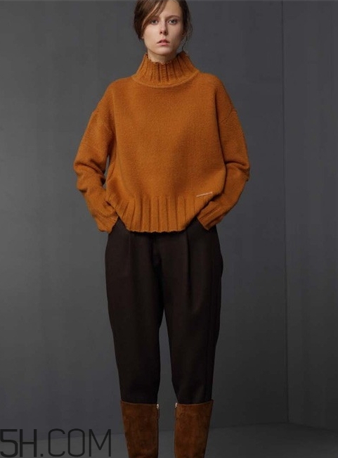焦糖色毛衣配什么褲子？焦糖色毛衣配什么鞋子？