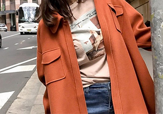 焦糖色風(fēng)衣配什么褲子？焦糖色風(fēng)衣搭配褲子顏色