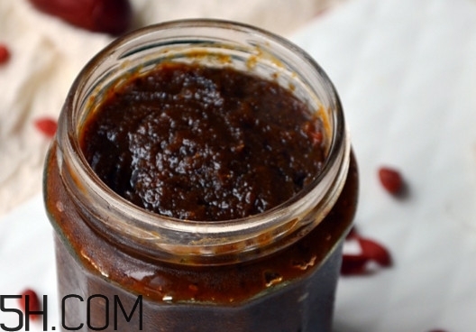 姜棗膏熬的還是燉的好？姜棗膏什么時間喝