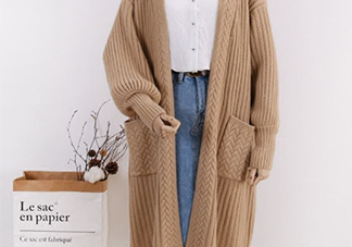 焦糖色毛衣配什么褲子？焦糖色毛衣配什么鞋子？