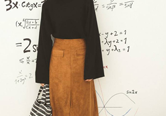 焦糖色裙子配什么襪子？焦糖色裙子配什么鞋子