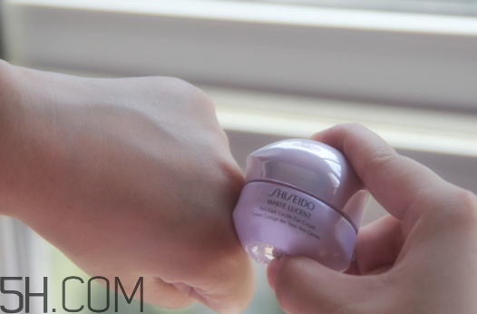 資生堂新透白眼霜怎么樣？資生堂新透白眼霜多少錢？