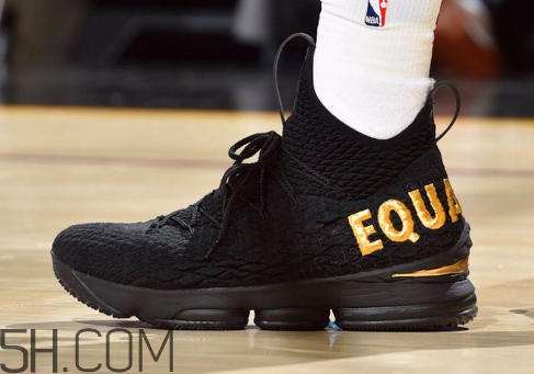 nike lebron 15 equality黑金配色會(huì)發(fā)售嗎？