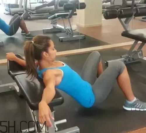 練臀沖腰疼是什么原因？練臀沖腿酸是什么原因？