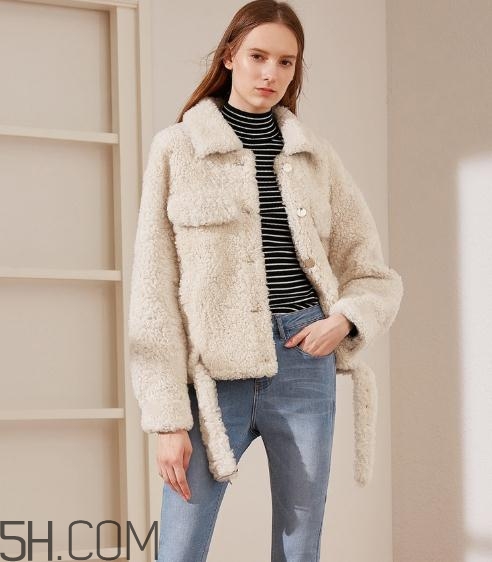 伊芙麗的衣服貴嗎？伊芙麗衣服質(zhì)量怎么樣？